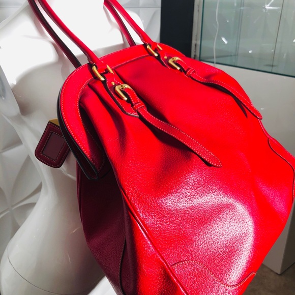 Prada -  my favorite handbag ever ! - Picture 2 of 5